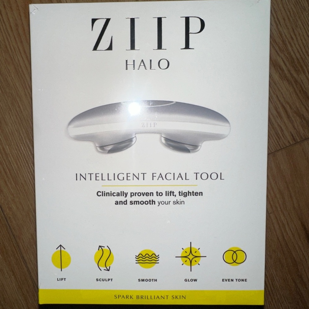 ZIIP Halo Intelligent Facial Tool - Silver. Brand new